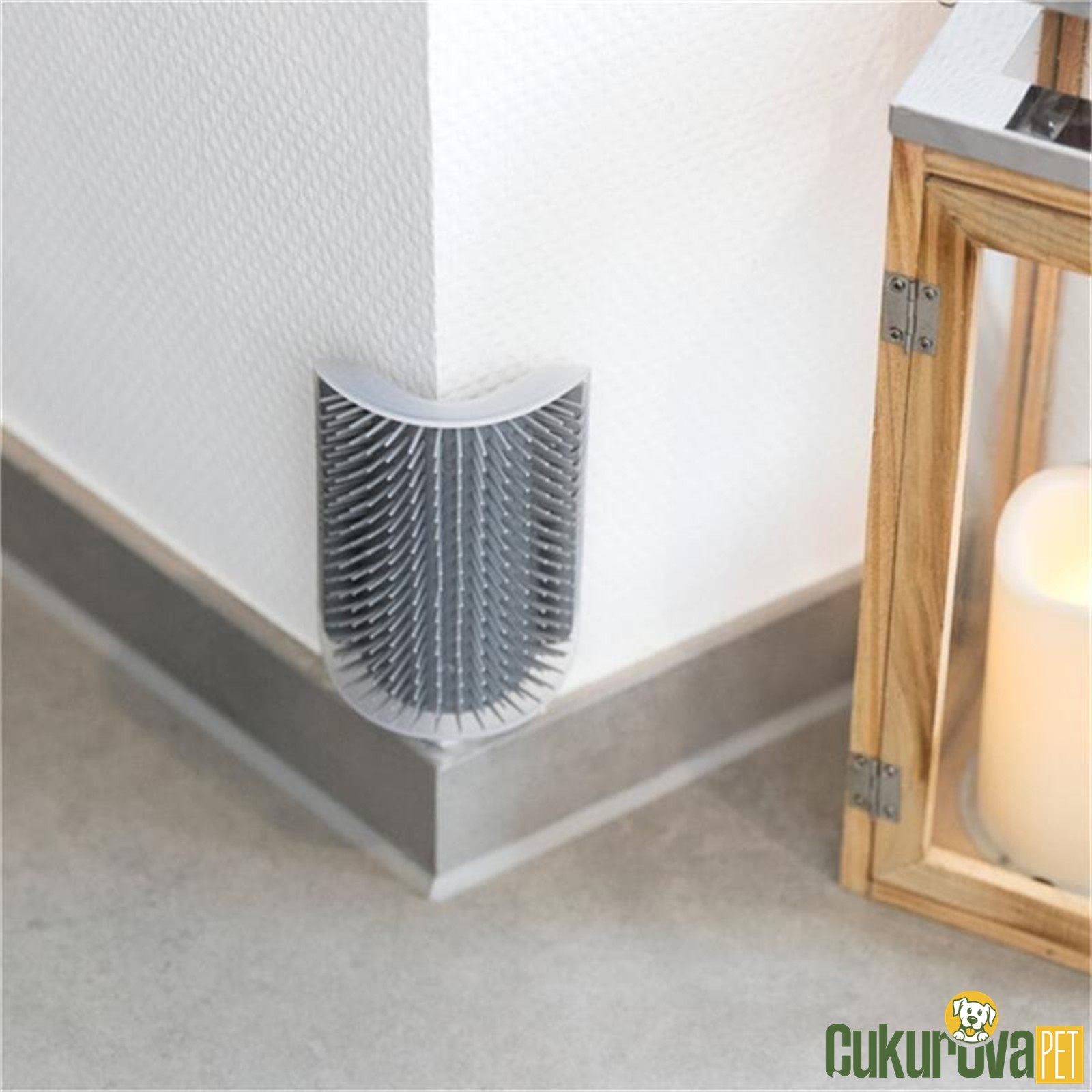 Trixie Köşeye Monte Edi̇lebi̇li̇r Kedi̇ Masaj Fırçası 8 x 13 Cm - Gri̇